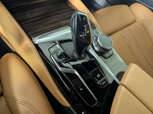 Used 2023 BMW 530i w/ M Sport Package RWD image 23