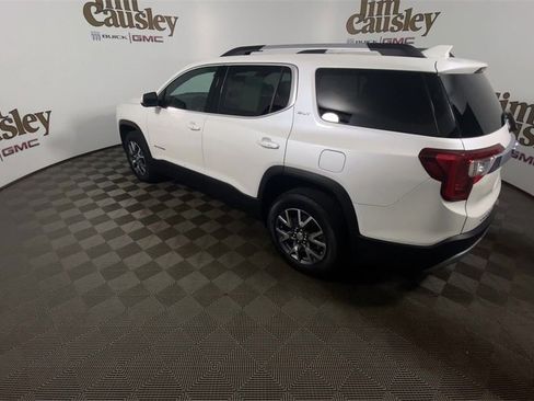 Used 2023 GMC Acadia SLT w/ LPO, Floor Liner Package image 6
