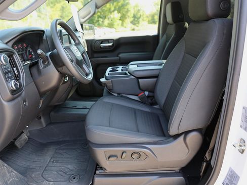 Certified 2024 GMC Sierra 1500 Pro w/ Convenience Package image 16