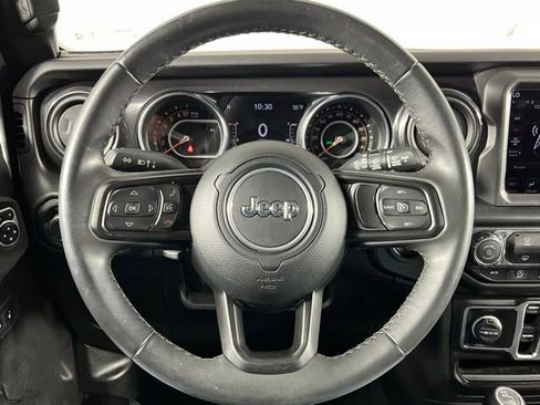 Used 2022 Jeep Wrangler Unlimited Sport AWD/4WD image 13