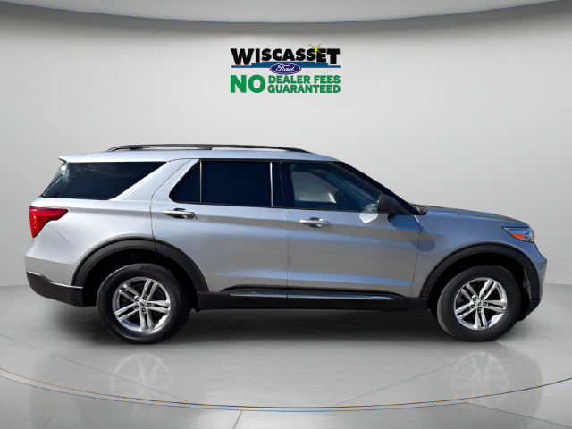 Certified 2023 Ford Explorer XLT w/ Equipment Group 202A AWD/4WD image 6
