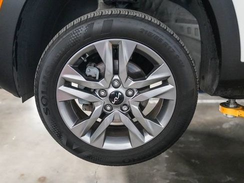 Certified 2023 Kia Seltos S image 11