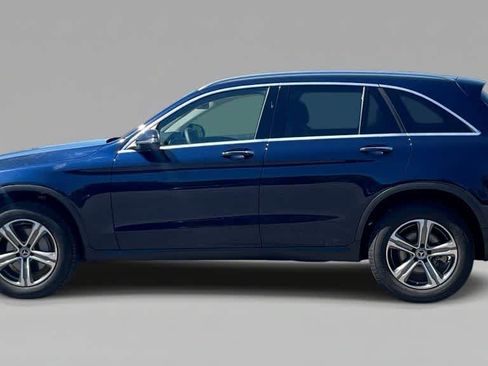 Used 2019 Mercedes-Benz GLC 300 4MATIC image 5