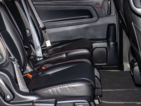 Certified 2024 Honda Odyssey Sport image 13