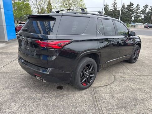 Used 2023 Chevrolet Traverse Premier w/ Redline Edition AWD/4WD image 8