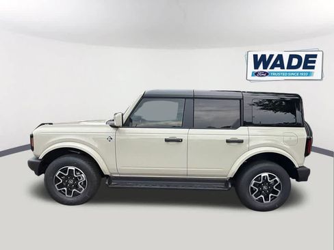 New 2026 Ford Bronco Outer Banks AWD/4WD image 8