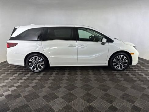 Used 2026 Honda Odyssey Elite image 4
