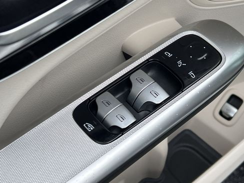 Certified 2026 Mercedes-Benz GLC 300 4MATIC image 20