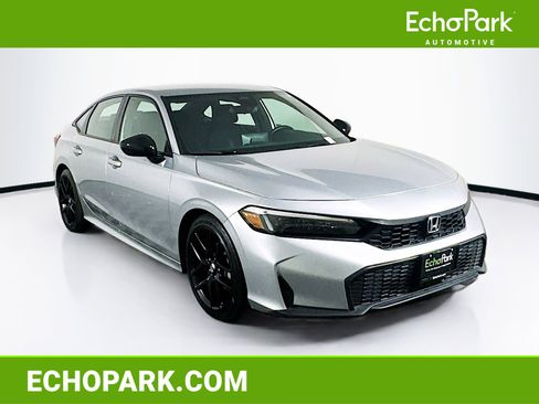 Used 2025 Honda Civic Sport image 1