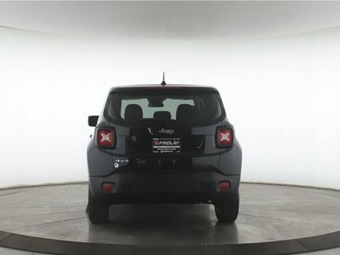 Used 2023 Jeep Renegade Latitude AWD/4WD image 11