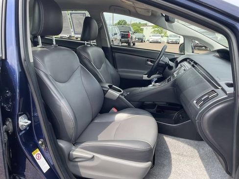 Used 2014 Toyota Prius Four FWD image 20