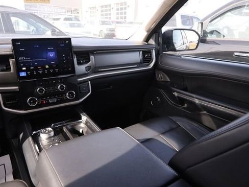 Used 2024 Ford Expedition Max XLT image 26
