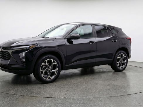 Used 2025 Chevrolet Trax LT FWD image 3