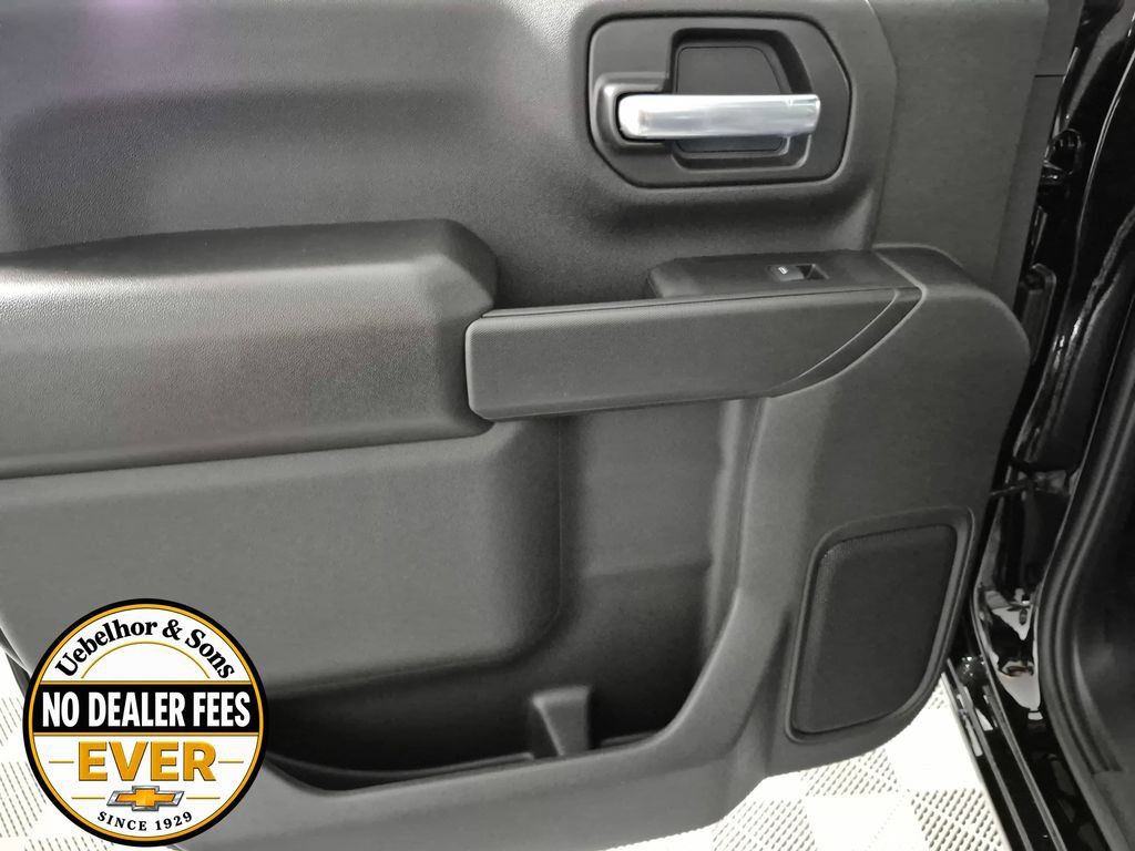 New 2026 Chevrolet Silverado 2500 Custom w/ Custom Value Package AWD/4WD image 24