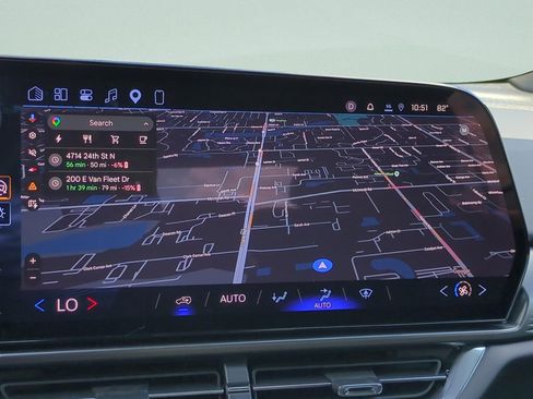 Used 2026 Chevrolet Equinox EV LT FWD image 17