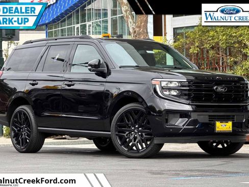 New 2026 Ford Expedition Platinum image 1