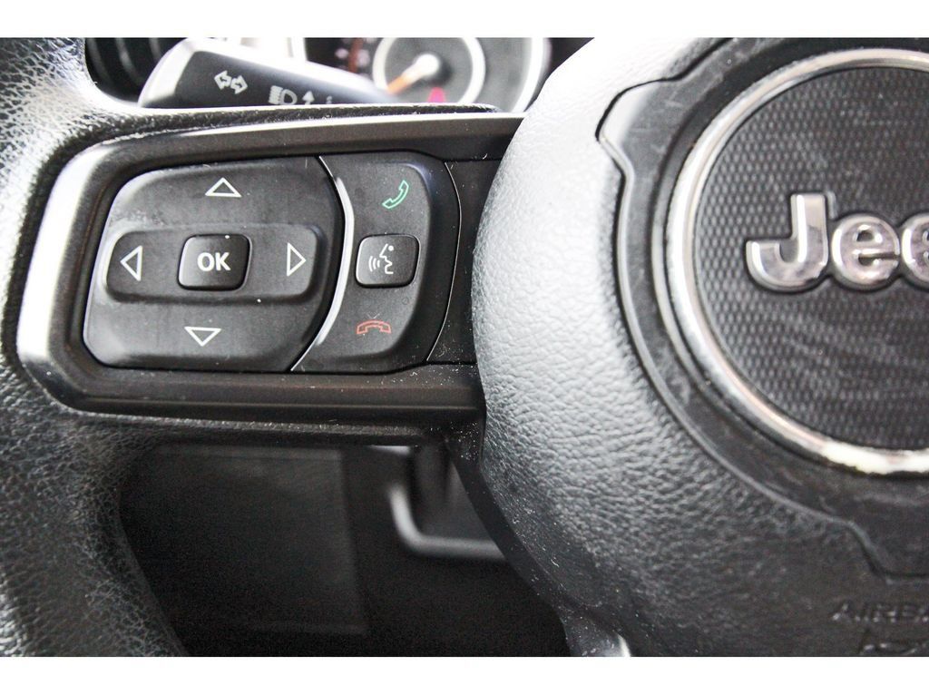 Used 2018 Jeep Wrangler Unlimited Sport AWD/4WD image 19