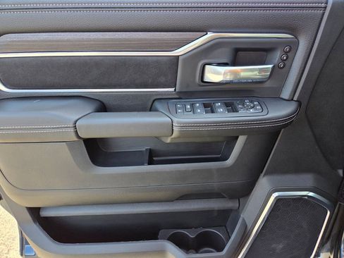 New 2026 RAM 2500 Laramie w/ Night Edition AWD/4WD image 9