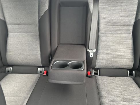 Used 2023 Nissan Rogue SV image 25