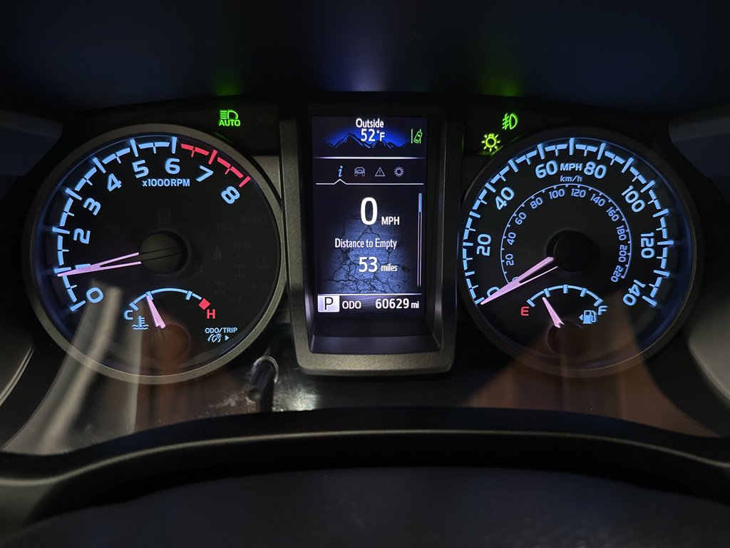 Used 2022 Toyota Tacoma TRD Off-Road w/ Technology Package AWD/4WD image 25
