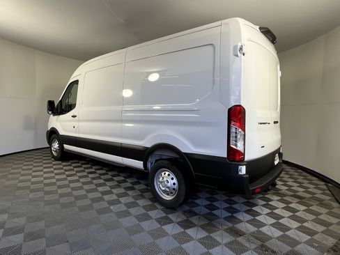 New 2026 Ford Transit 250 148 Medium Roof Extended AWD image 3