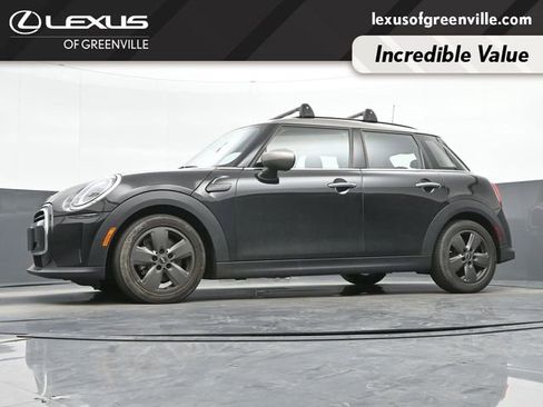 Used 2022 MINI Cooper 4-Door Hardtop image 16