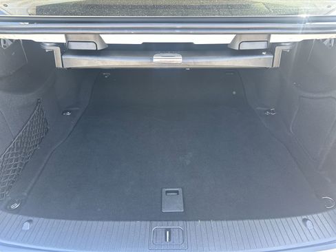 Used 2015 Mercedes-Benz E 350 Sedan image 32