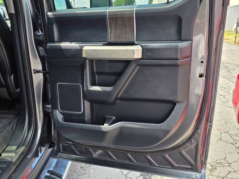 Used 2020 Ford F250 Lariat w/ Lariat Ultimate Package AWD/4WD image 30