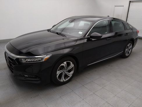 Used 2020 Honda Accord EX image 2