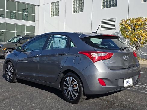 Used 2017 Hyundai Elantra GT image 6