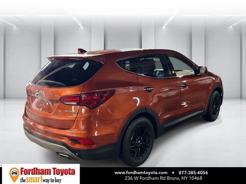 Used 2017 Hyundai Santa Fe Sport image 7