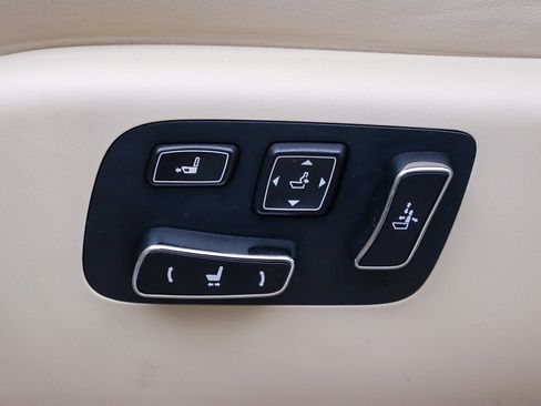 Used 2014 Lexus LS 460 L RWD image 26