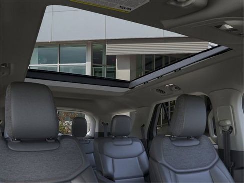 New 2026 Ford Explorer Active w/ Active Comfort Package image 22