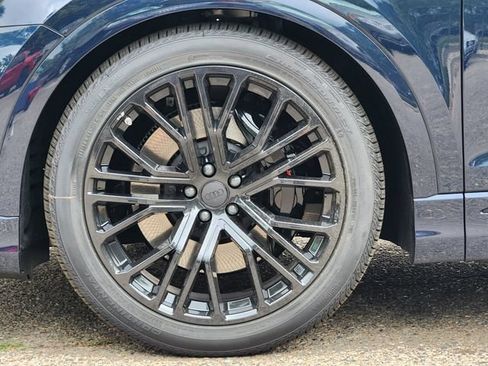 New 2026 Audi SQ8 Premium Plus AWD/4WD image 9