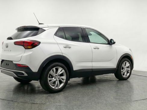 Used 2025 Buick Encore GX Preferred AWD/4WD image 9