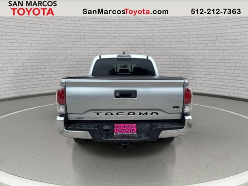 Used 2022 Toyota Tacoma TRD Off-Road AWD/4WD image 5