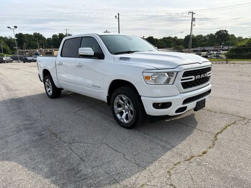 Used 2022 RAM 1500 Big Horn AWD/4WD image 3