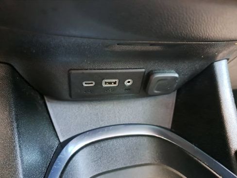 Used 2023 Chevrolet Malibu LT FWD image 13