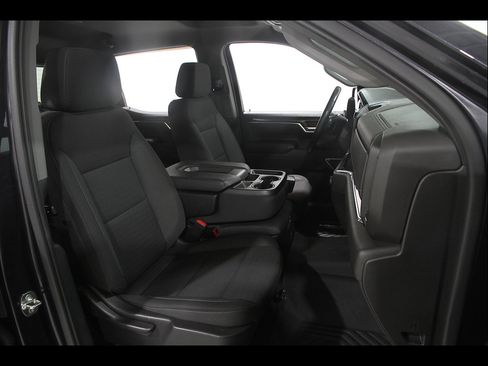 Certified 2022 Chevrolet Silverado 1500 LT w/ Z71 Off-Road Package AWD/4WD image 16