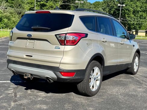 Used 2018 Ford Escape SEL AWD/4WD image 5