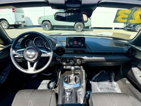Used 2023 MAZDA MX-5 Miata Club image 22