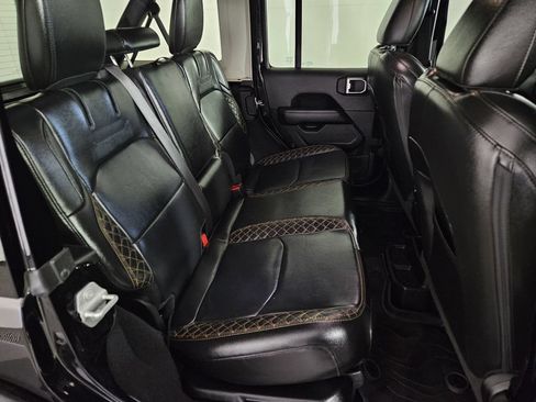 Used 2023 Jeep Wrangler Unlimited Sahara AWD/4WD image 26