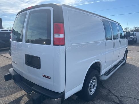 Used 2024 GMC Savana 2500 w/ Driver Convenience Package image 25