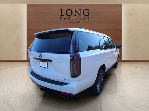 New 2026 Cadillac Escalade ESV Sport w/ Touring Package AWD/4WD image 5