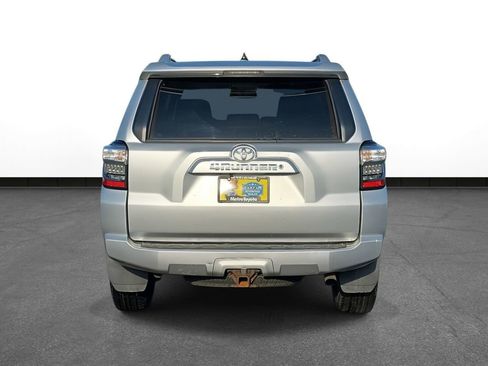 Used 2015 Toyota 4Runner SR5 Premium image 6