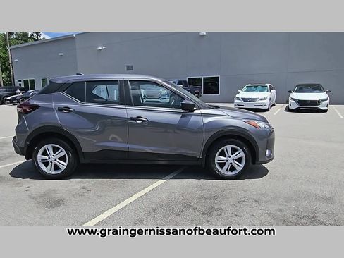 Used 2024 Nissan Kicks S FWD image 33