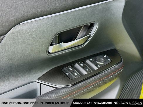 New 2025 Nissan Kicks SR image 17