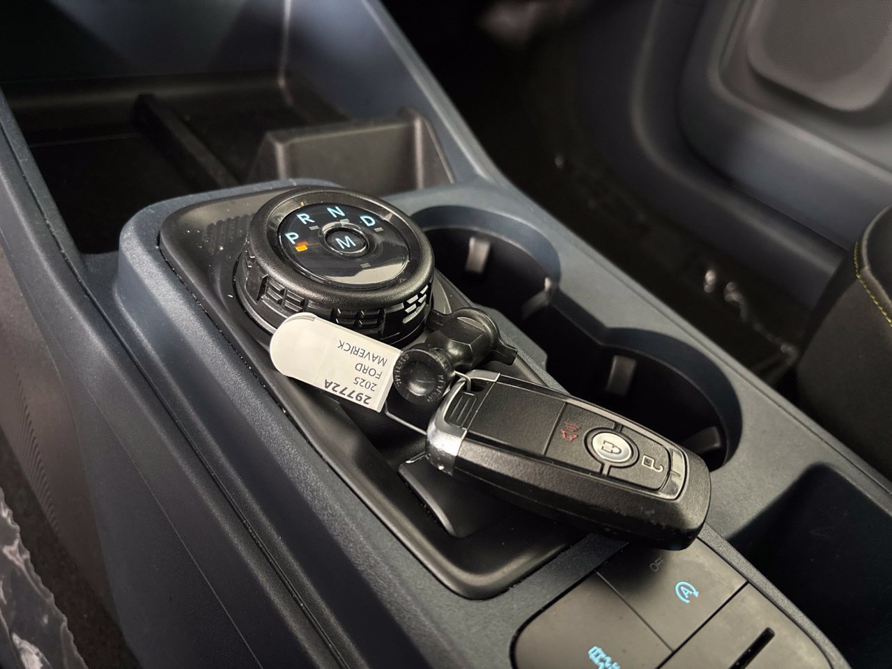 Used 2025 Ford Maverick Lobo AWD/4WD image 19