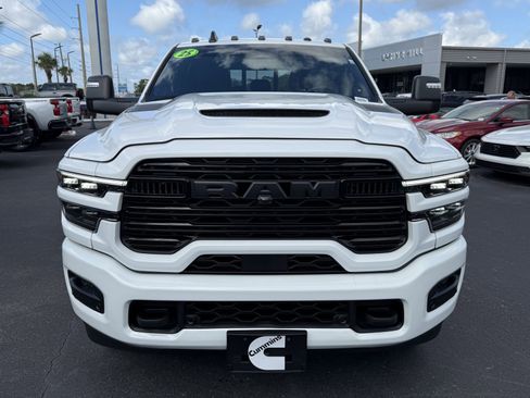 Used 2025 RAM 2500 Laramie w/ Night Edition AWD/4WD image 7