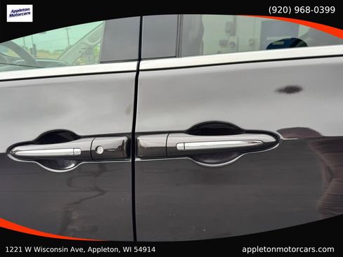 Used 2018 Chrysler Pacifica Touring-L Plus FWD image 39